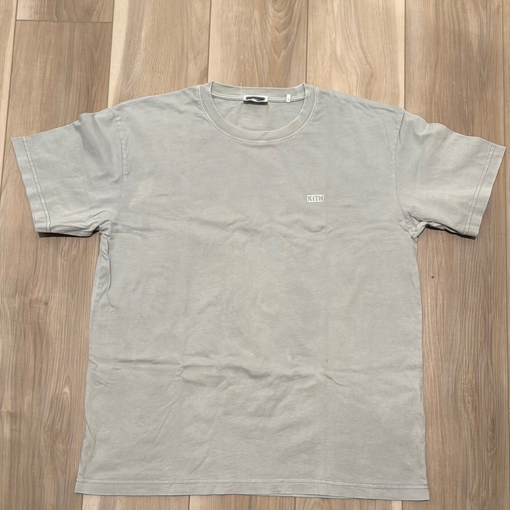 KITH Men's Grey T-Shirt